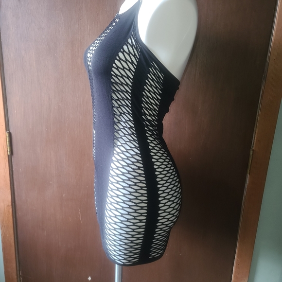 Mesh bodycon mini dress - Picture 2 of 5